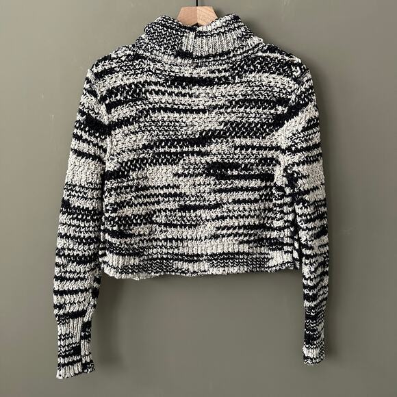 Free People Chunky Knit Button Detail Sweater - S - Picture 7 of 8